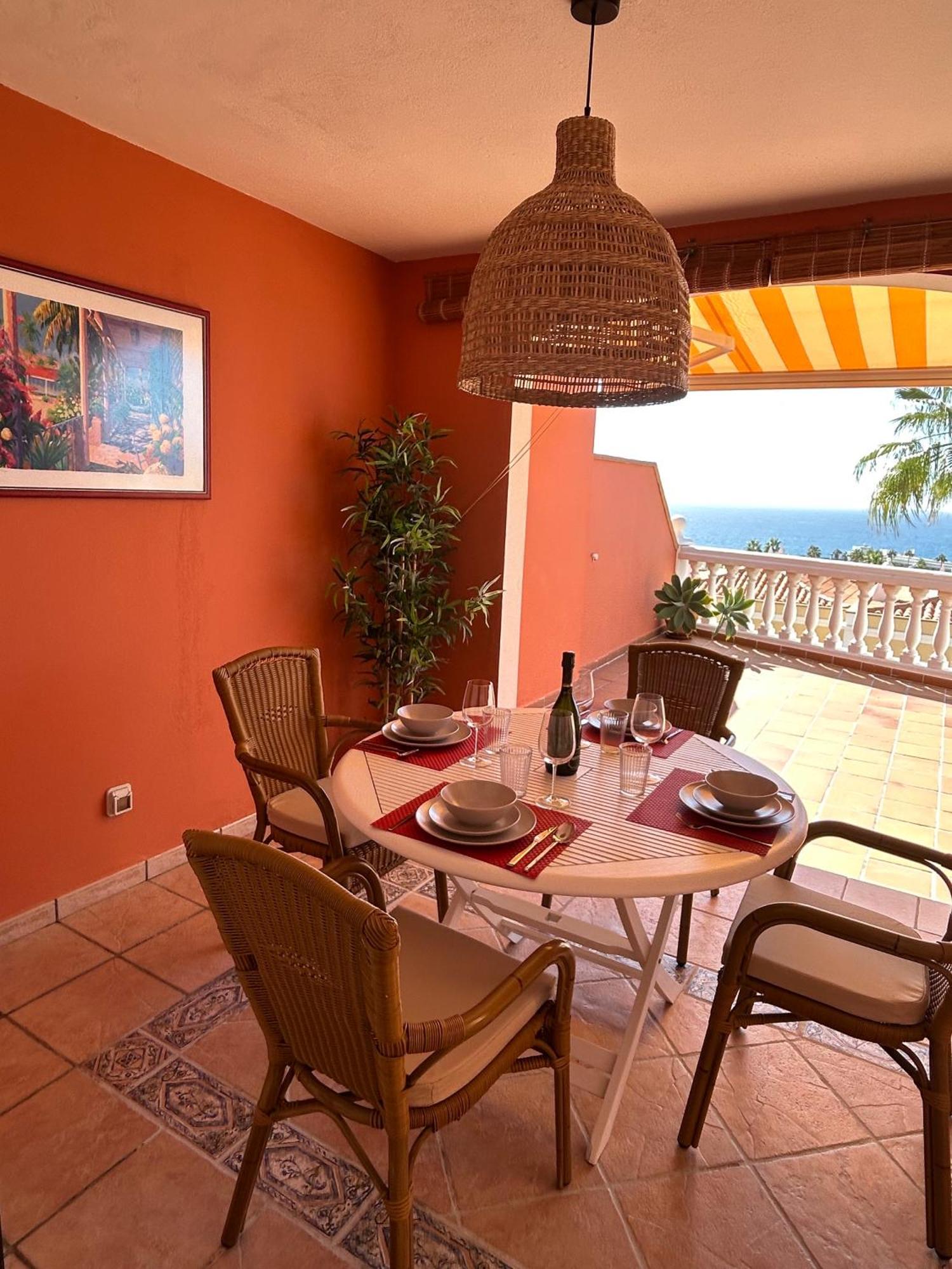 Playa Del Duque-Amazing Views 2 Bedroom Адехе Экстерьер фото