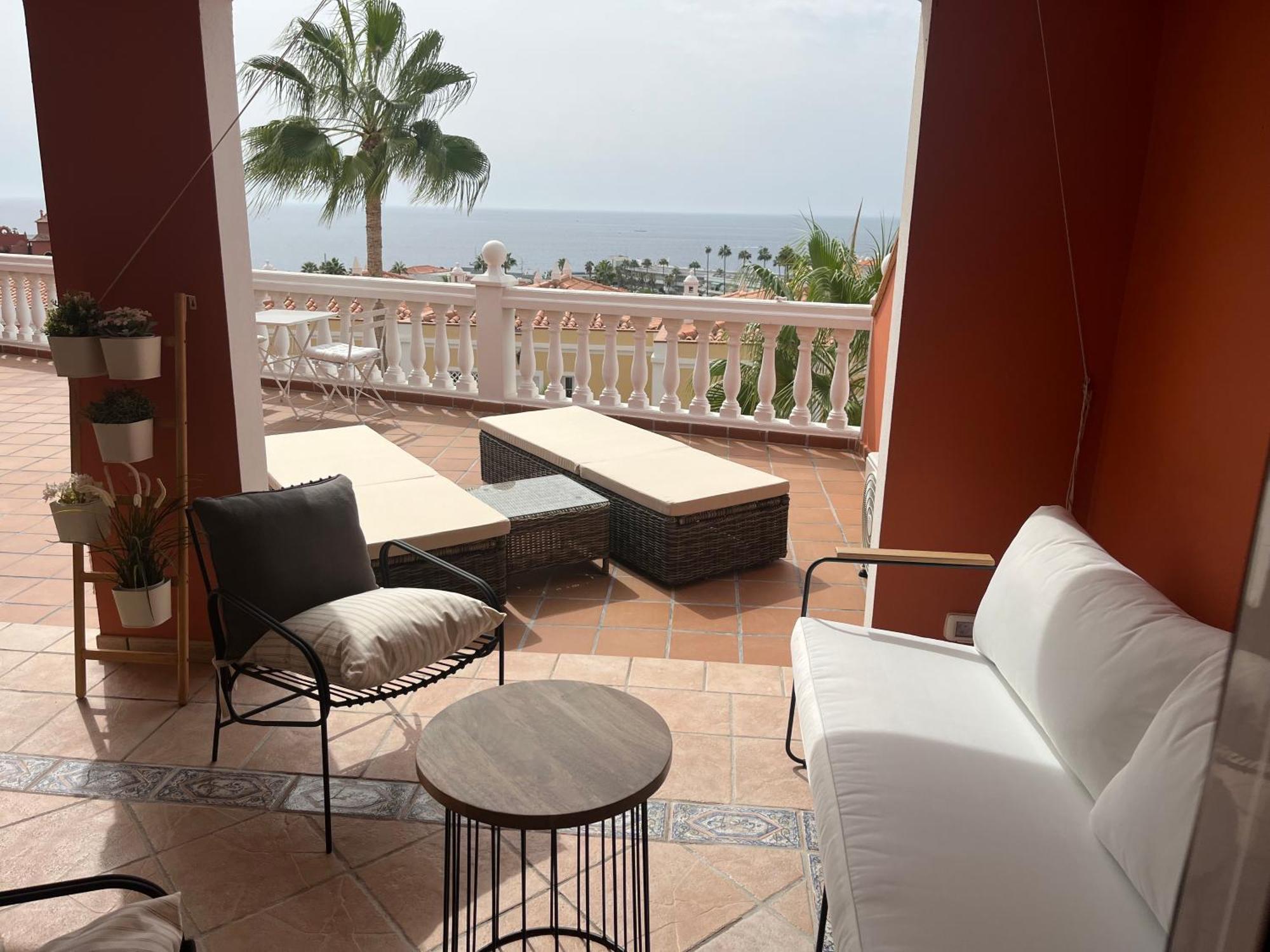 Playa Del Duque-Amazing Views 2 Bedroom Адехе Экстерьер фото